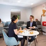 Apartahotel Citadines Geneve Voltaire 3*