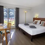 Apartahotel Citadines Geneve Voltaire 3*