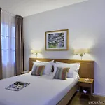 Apartahotel Citadines Geneve Voltaire 3*