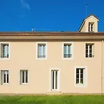 Apartahotel Citadines Geneve Voltaire 3*