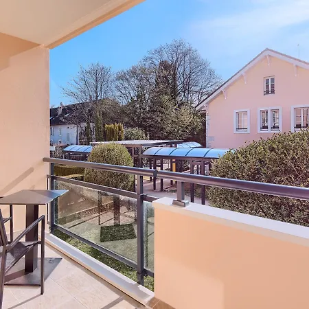 Citadines Geneve Voltaire 3*