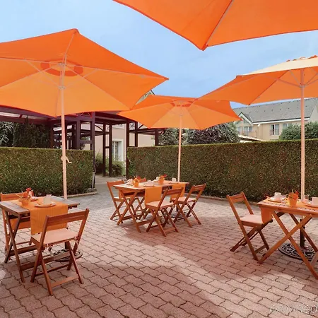 Citadines Geneve Voltaire 3* פרני וולטר