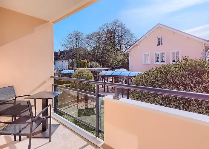 Citadines Geneve Voltaire 3*