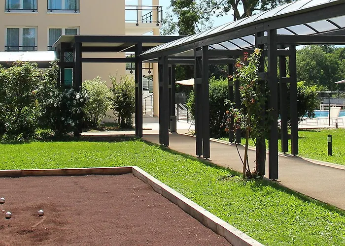 Citadines Geneve Voltaire Apartahotel 3*