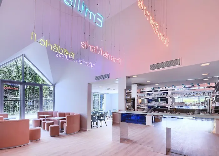 Apartahotel Citadines Geneve Voltaire 3*