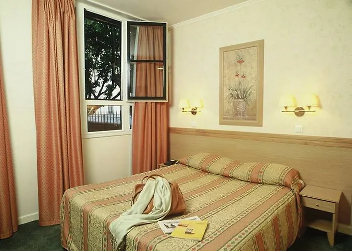 Citadines Geneve Voltaire Apartahotel 3*