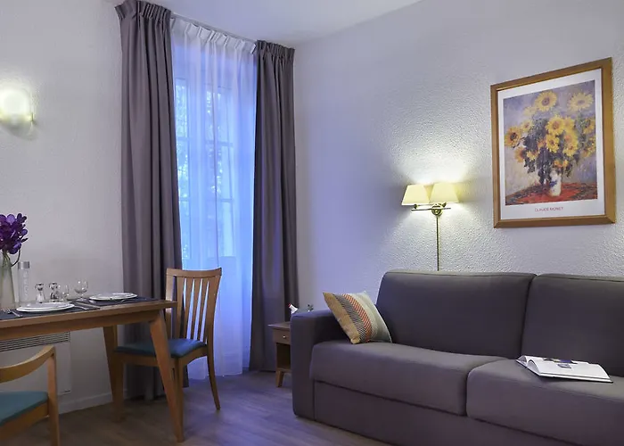 Citadines Geneve Voltaire Apartahotel 3*