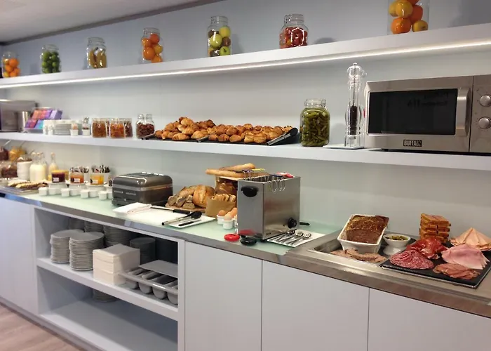 Apartahotel Citadines Geneve Voltaire 3*