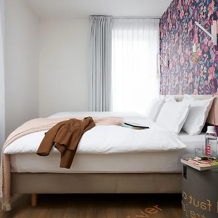 アパートホテル Citadines Geneve Voltaire 3*