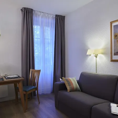 Citadines Geneve Voltaire 3*