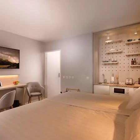 Citadines Geneve Voltaire 3*