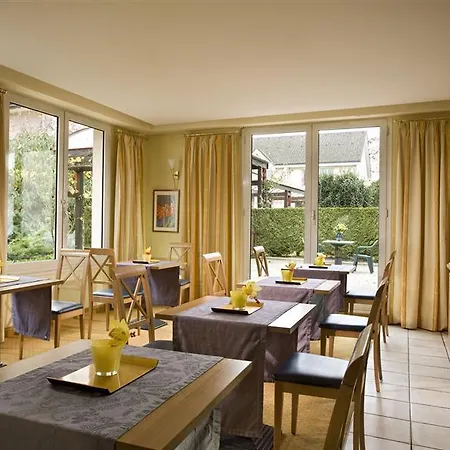 Hotel The Geneva Airport - M3 Ferney-Voltaire