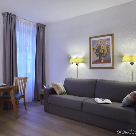 Citadines Geneve Voltaire Aparthotel 3*
